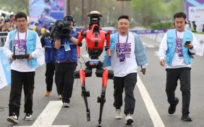 Robotul alergător a câștigat semimaratonul de la Beijing, demolând recordul uman (VIDEO)