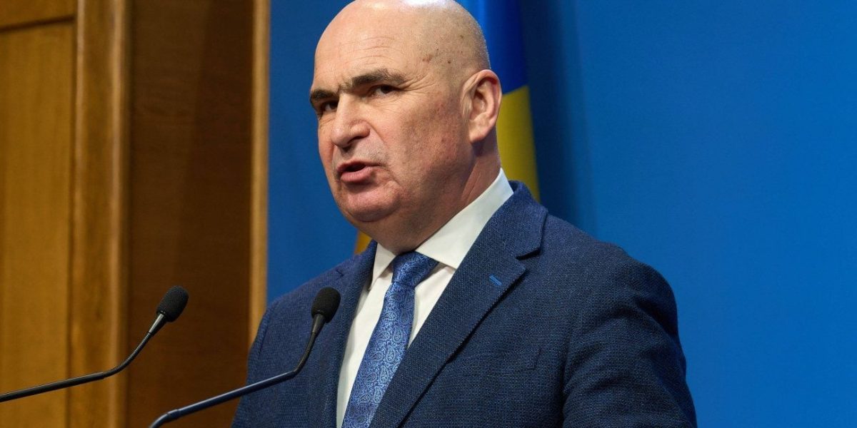 PSD, joc dublu la vedere: Cine trage sforile în România