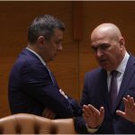 Bolojan respinge demisia, coaliția la vot: PSD decide viitorul luni