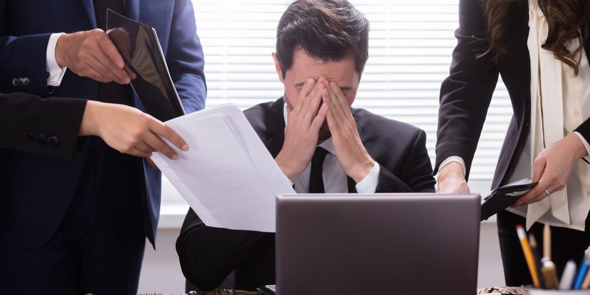 Șefii, tot mai epuizați. Companiile, în căutare de soluții