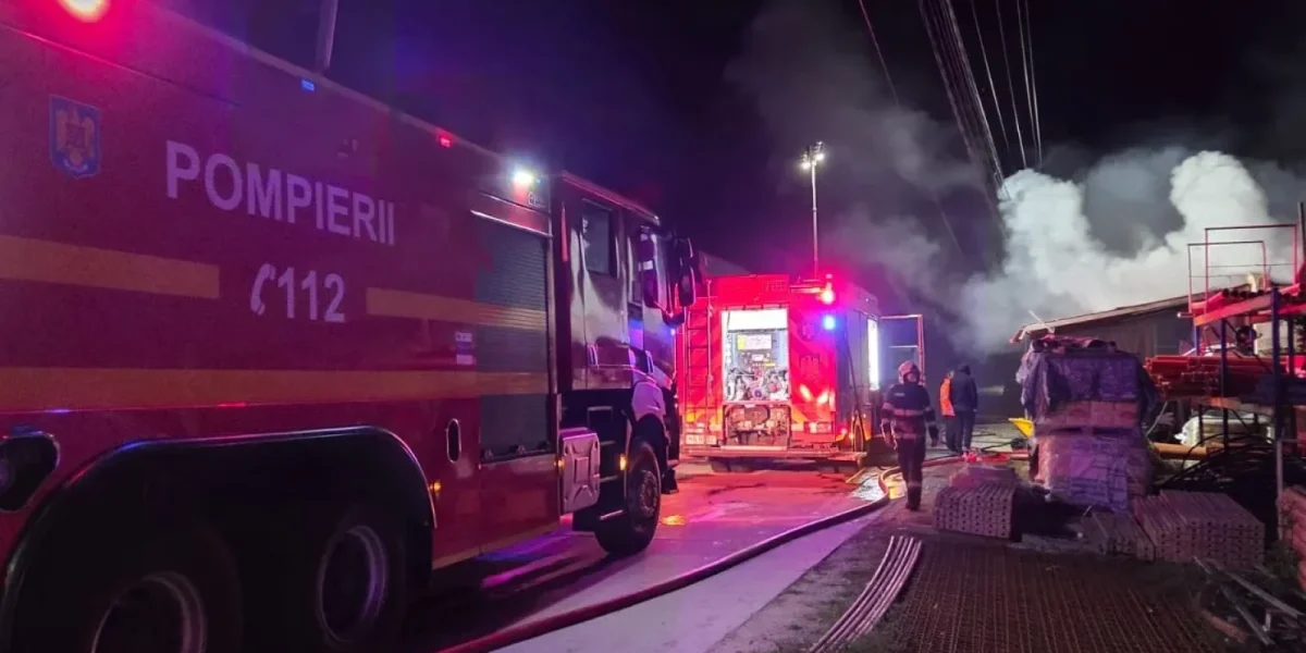 Incendiu într-un bloc din Florești: 22 de oameni, evacuați de urgență