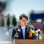 Selly dă lovitura: Bilete la Nibiru cu un leu, dar oferta e limitată Bucurie mare pentru fanii lui Selly și ai proiectului Nibiru