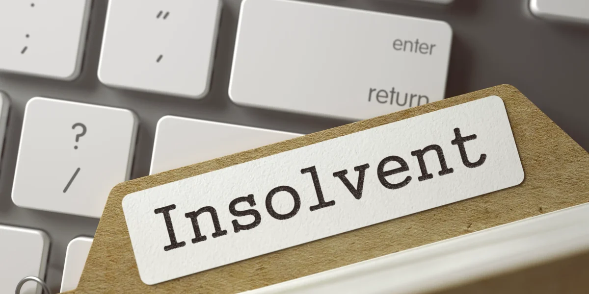 Insolvența personală din 2026: Ce-ți afectează viața, datoriile și „nivelul rezonabil”