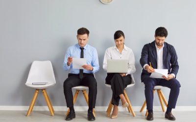 Multe joburi NU cer diplomă: Ce spun experții despre viitorul pieței muncii