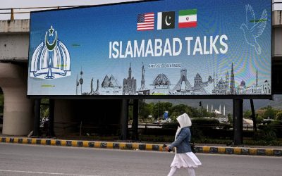 Război în Iran, ziua 43: Negocieri SUA-Iran la Islamabad. O navă, prin Strâmtoarea Ormuz