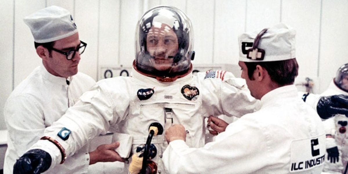 Astronautul Apollo 13, uituc și-n spațiu: A cerut scutire de taxe de la Fisc