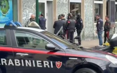 Fugarii au sfidat Poliția: Au scăpat, deși clădirea era încercuită