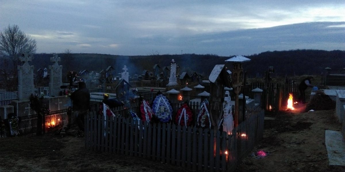 Obiceiuri stranii de Paște: Joimari în Oltenia, Prăgșorul în Țara Moților și țuru în Sibiu