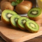 Kiwi, bomba de vitamine: De ce specialiștii recomandă să-l mănânci cu tot cu coajă