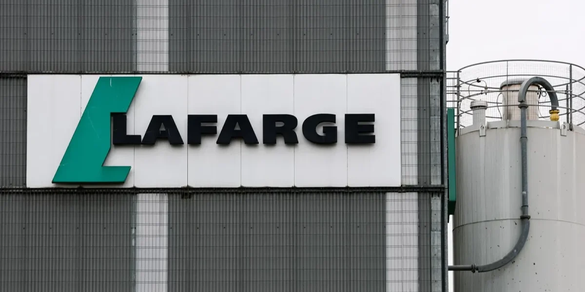 Holcim, găsită vinovată: Divizia Lafarge a finanțat jihadiștii din Siria