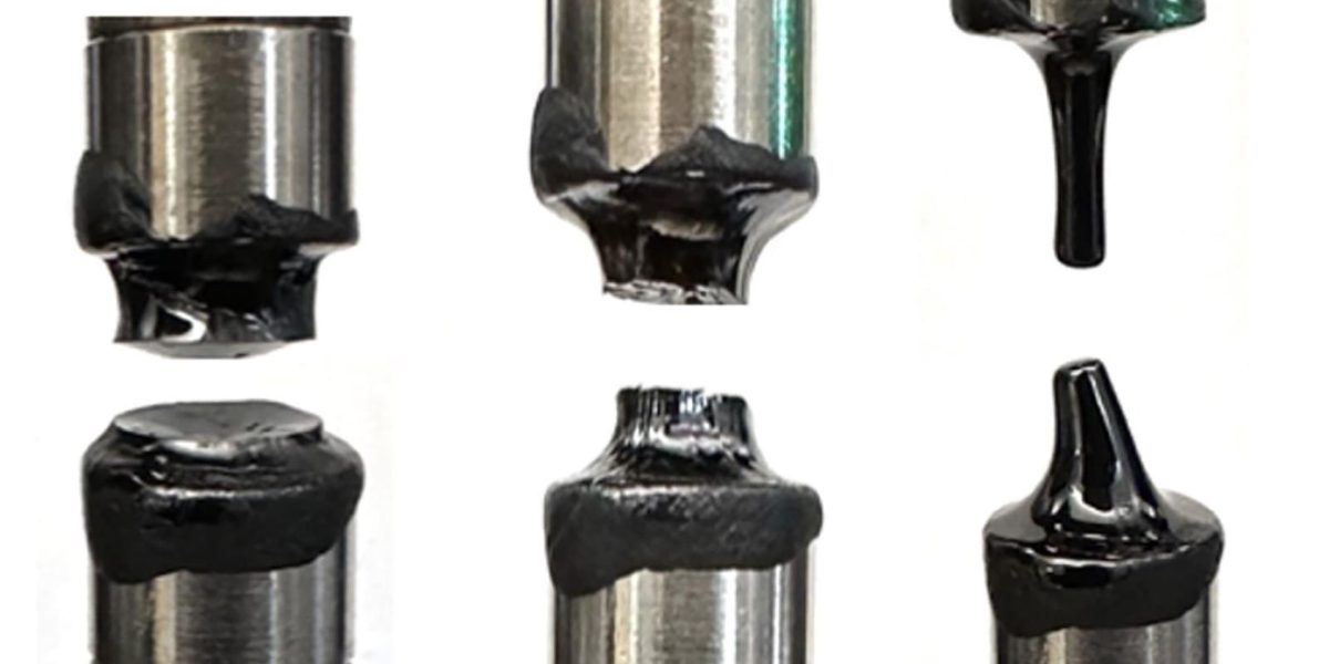 Oamenii de știință au reușit: Lichidele se pot „rupe” precum solidele