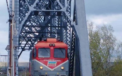 România, mândră: Prima locomotivă cu ecartament normal a trecut Prutul în Moldova