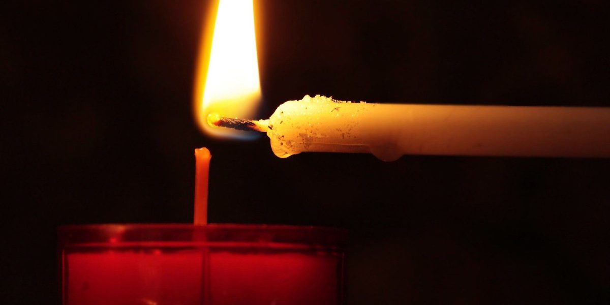 Patriarhia rezolvă misterul: Cum vine sfânta lumină de la ierusalim