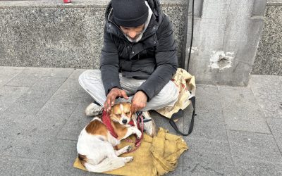 Paștele „oamenilor lui Dumnezeu”: Învierea cu cei fără adăpost din București