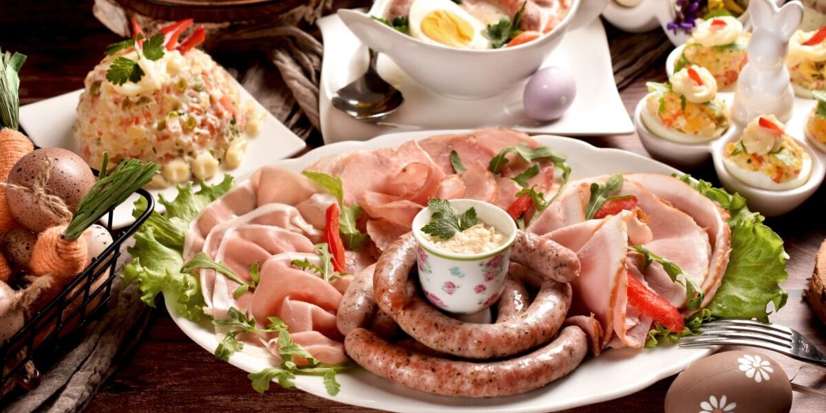 Sărbătorile Pascale, un pericol pentru cei cu probleme biliare Bucuria reuniunilor de familie și a meselor îmbelșugate de Paște poate ascunde riscuri pentru persoanele cu probleme biliare