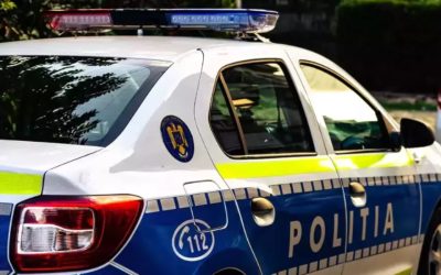 Polițiști petrecăreți în uniformă, pe manele, în autospecială: Să sară permisele