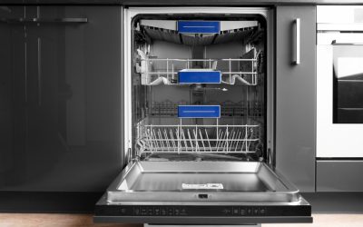 Greșeala uriașă pe care o fac gospodinele: NU clăti vasele!