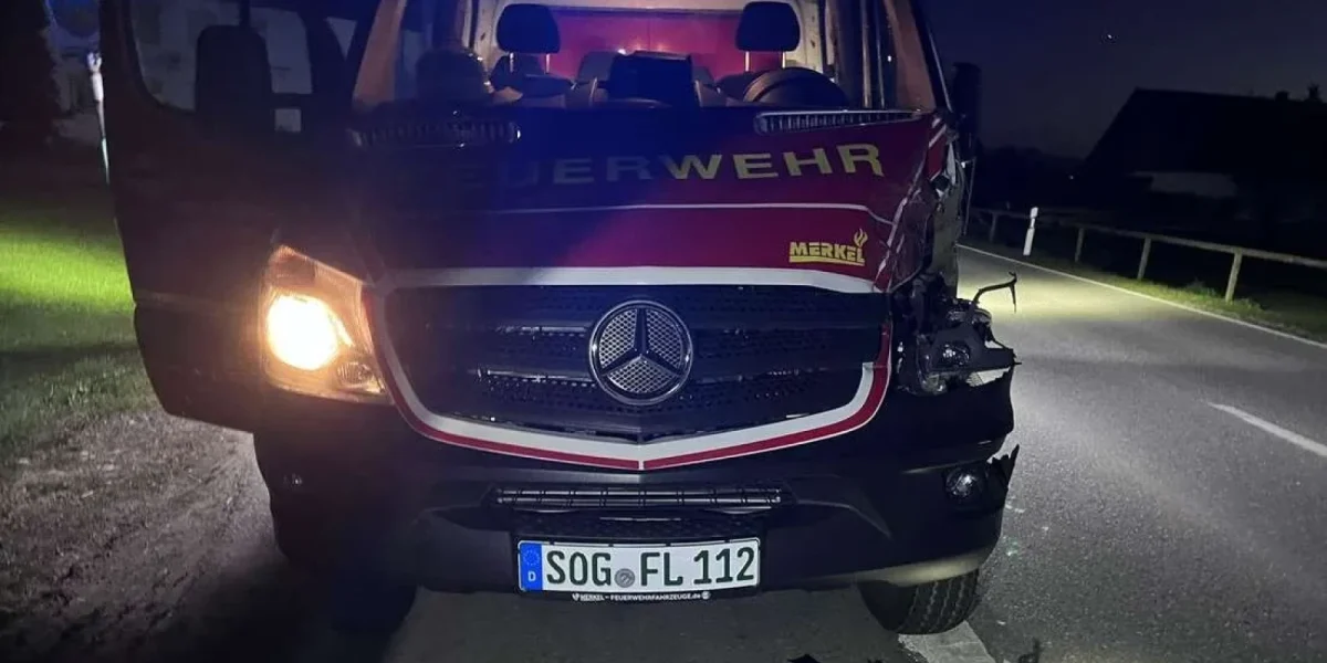 Român „erou” în Germania: A avariat singura autospecială, pompierii, blocați