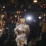 ÎPS Teodosie a adus Sfânta Lumină: „Să alungăm frica”