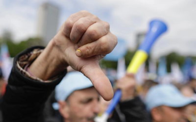 Sindicaliștii cer negocieri cu politicienii: BNS vrea guvern stabil în România