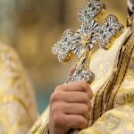 Arhiepiscopul ZAHARIA PERES: Lumina Paștelui alungă întunericul