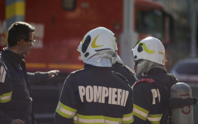 Incendiu violent la un fast-food din Cluj, noaptea! Cauza posibilă, investigată
