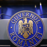 Salariul minim crește în industria alimentară, angajări la MApN și bilete pentru pensionari