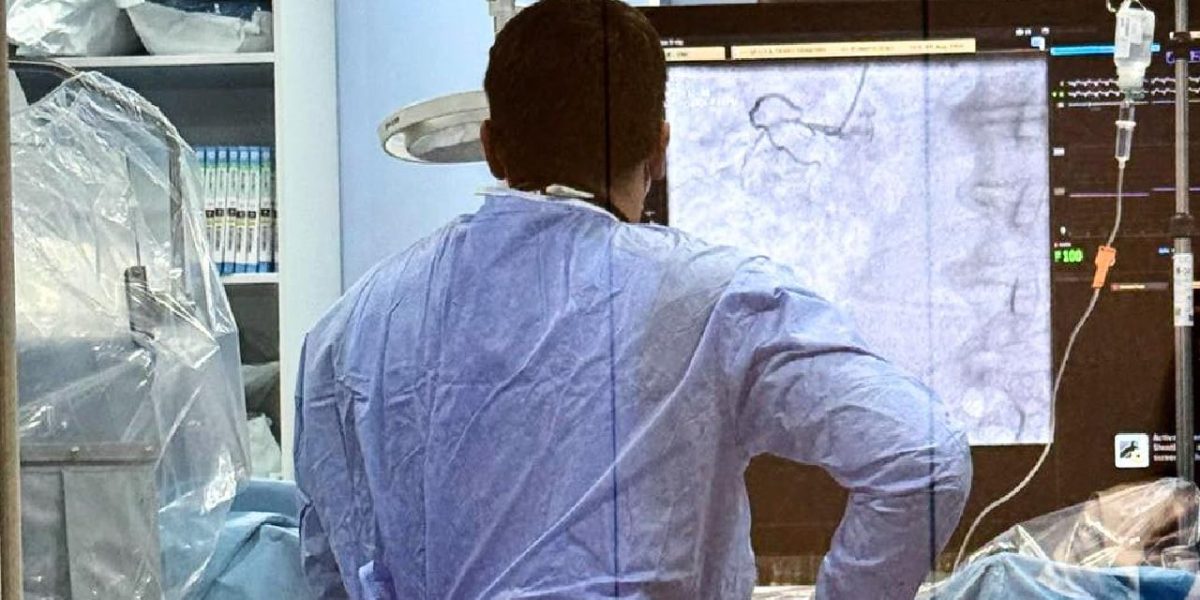 Medic din Constanța salvează o inimă obosită de 93 de ani, în ziua de Paște