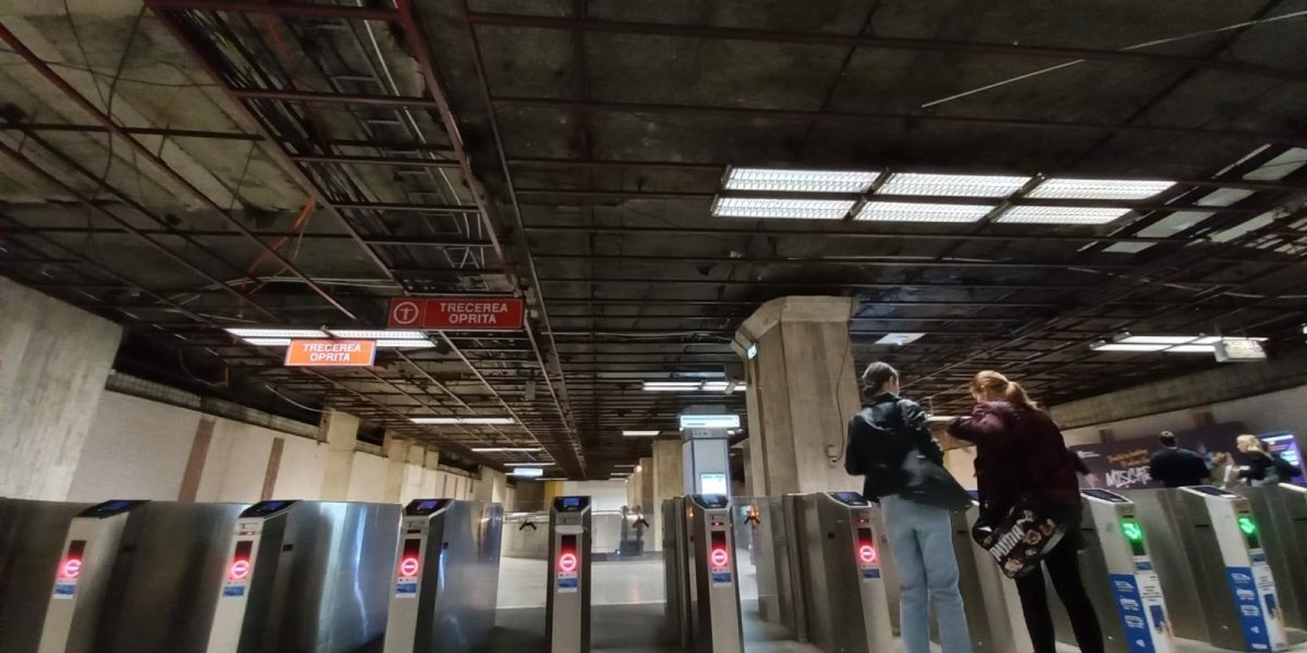 Metrorex: Program de Paște și INTERDICȚII pentru lumânări și candele!