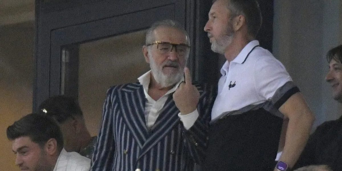 Becali vrea plecarea fotbalistului, dar Stoica nu cedează