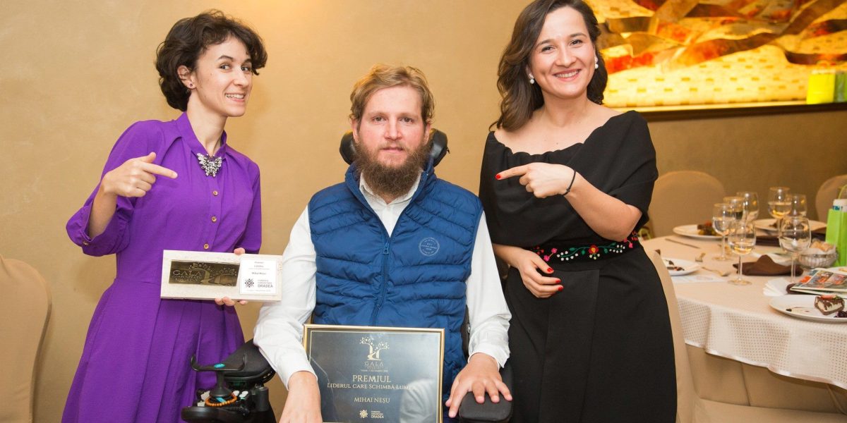 E ușor să invoci divinitatea, dar greu să te abandonezi ei