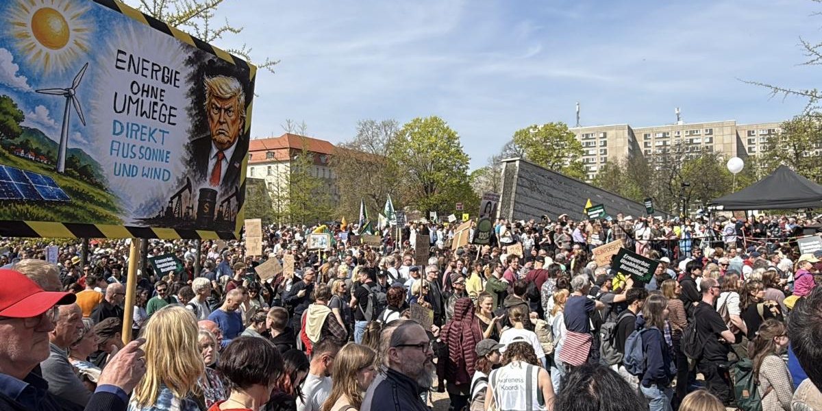 Mii de germani, în stradă: Proteste față de politicile energetice