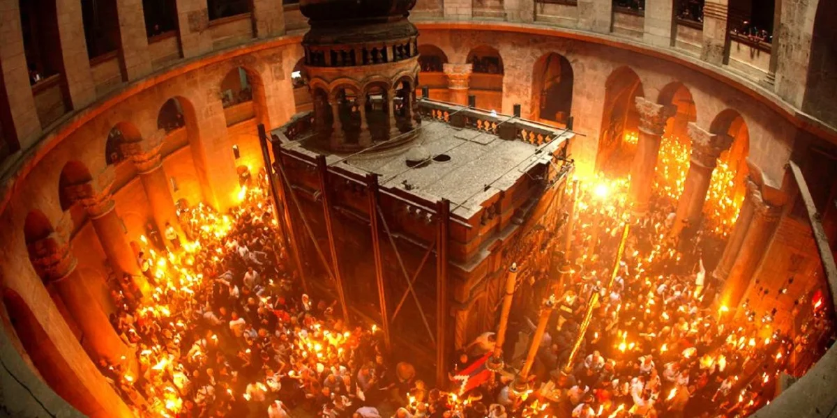 O Călătorie Spre Lumina Învierii: Un Traseu Sacru Prin România