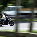 Mașină sau motor? Cât plătești exact în București și de ce e jaf mai mare ca-n alte orașe?