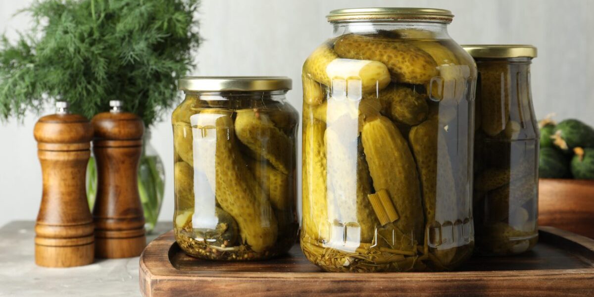 Murături: Oțet sau saramură? Ce e mai SĂNĂTOS și de ce pentru organism