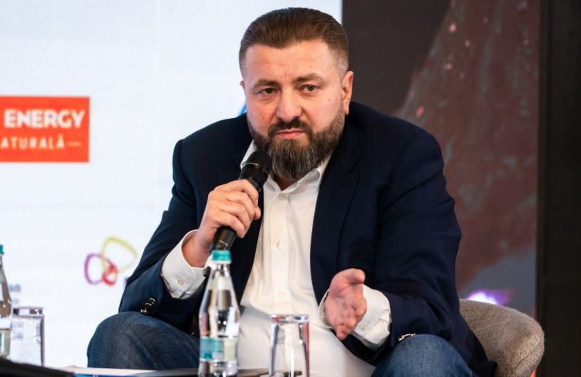 Alro, mutare-șoc: Baterii în locul centralei de la Ișalnița