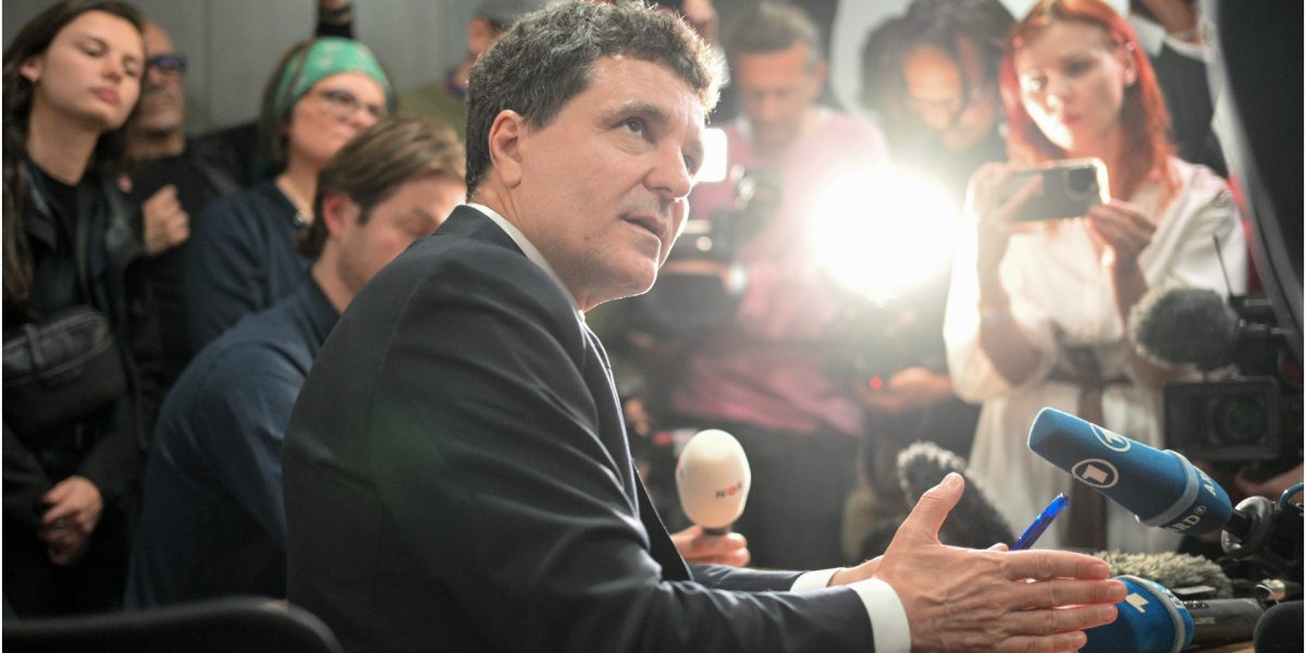 ONG-uri, revoltă față de Nicușor Dan: „Mediator nu înseamnă neutralitate”