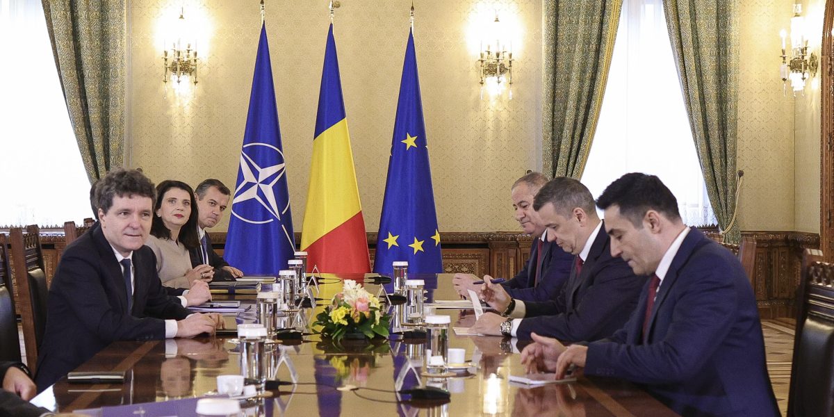 Grindeanu, despre viitorul coaliției: „Alt premier” / PNL, consultări cu Iohannis