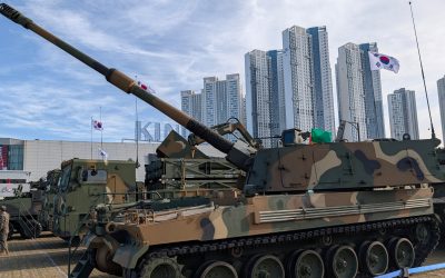 Dronele nu vor înlocui tunurile: Previziunile experților