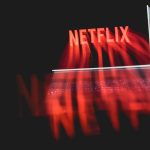 Netflix dă lovitura: Intră în competiție cu YouTube și lansează podcasturi!