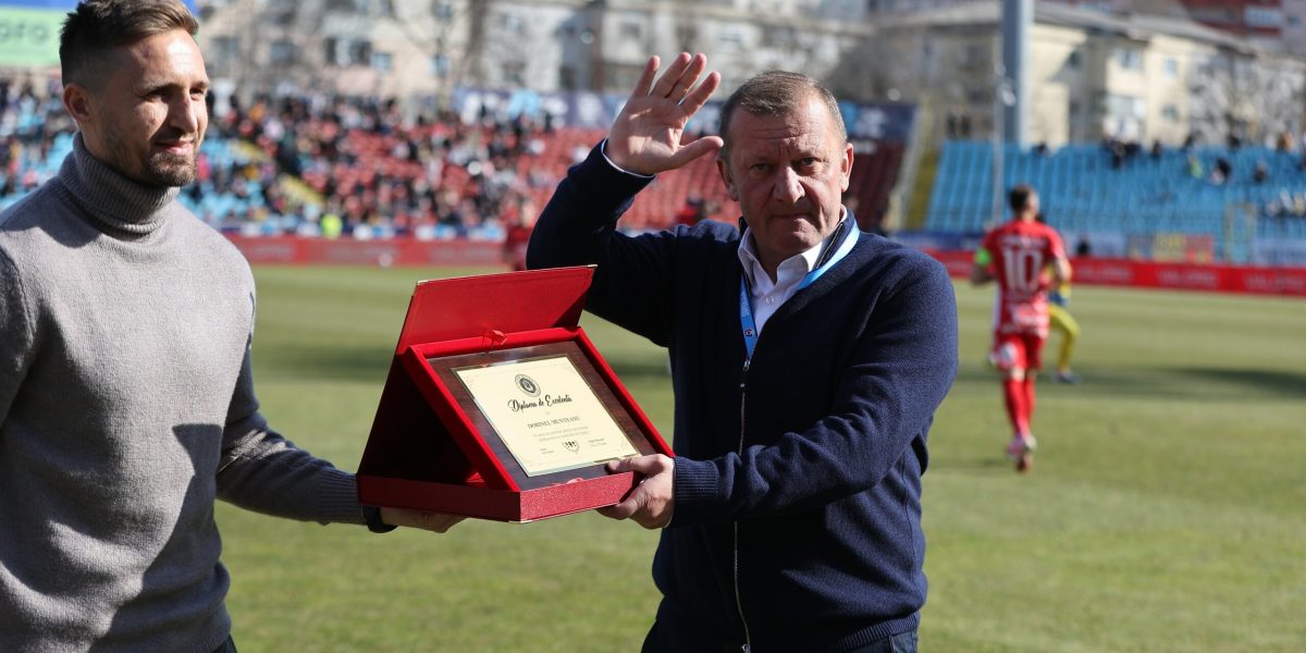 Meci crucial în play-out: Oțelul Galați primește vizita lui Hermannstadt, cu Dorinel Munteanu motivat Galați, 14 martie 2026 – Oțelul Galați și FC Hermannstadt se înfruntă într-un meci cu o miză importantă în etapa a treia a play-out-ului Superligii