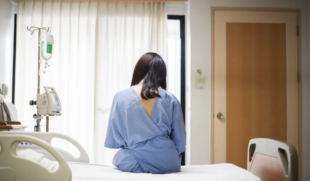 Recuperarea postoperatorie: Mersul Rapid salvează zile de spitalizare în România