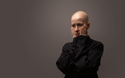 Cancerul și starea psihică: Ce rol joacă emoțiile în lupta cu boala Starea de bine a pacientului diagnosticat cu cancer este un factor crucial, adesea trecut cu vederea, în procesul de vindecare