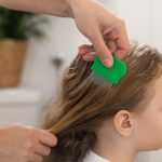 Remedii-minune împotriva păduchilor: Ce funcționează cu adevărat în România