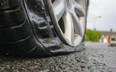 Schimbarea unei roți, o misiune riscantă: Cum să eviți pericolul