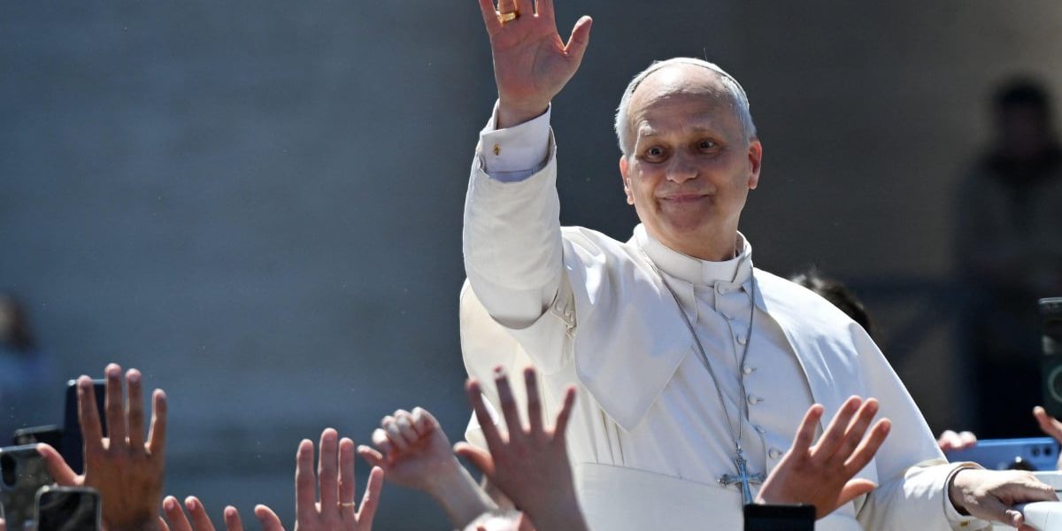 Trump îl face „slab” pe Papa Leon și aprinde focul la Vatican