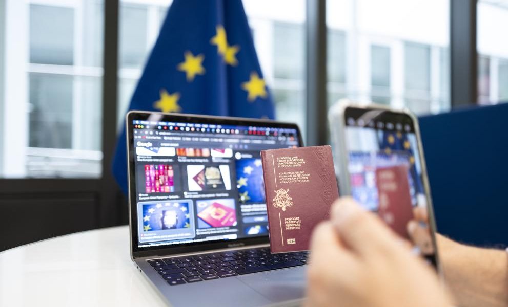 Noua identitate electronică a UE: Siguranță sau risc major pentru cetățeni?