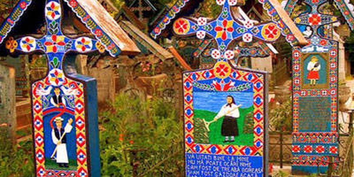 Paștele Blajinilor: Tradiții și obiceiuri de Lunea Morților