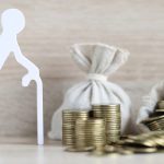 Pensii de râs după 30+ ani de muncă în România: Dezamăgirea pensionarilor