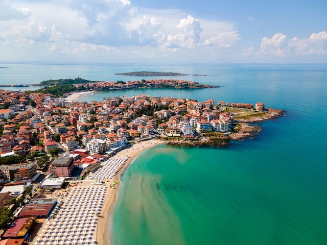 Sozopol, „Amalfi” bulgăresc, versus aglomerația și prețuri mici